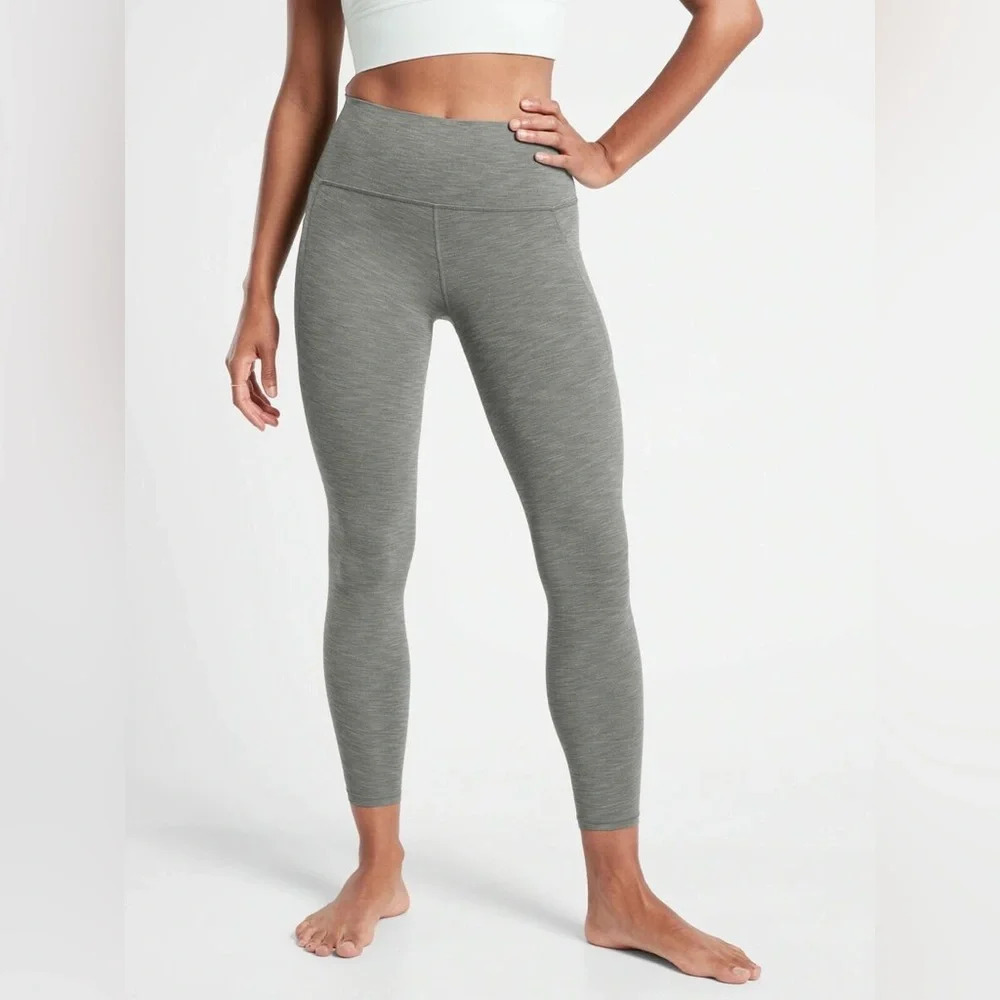 Athleta Salutation Stash Pocket II 7/8 Tight Heather Grey